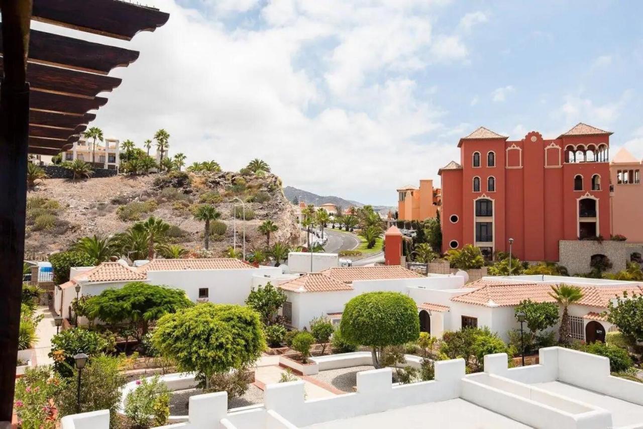 1 Bedroom Apartment For 4 People In Tenerife Costa Adeje  Exterior foto